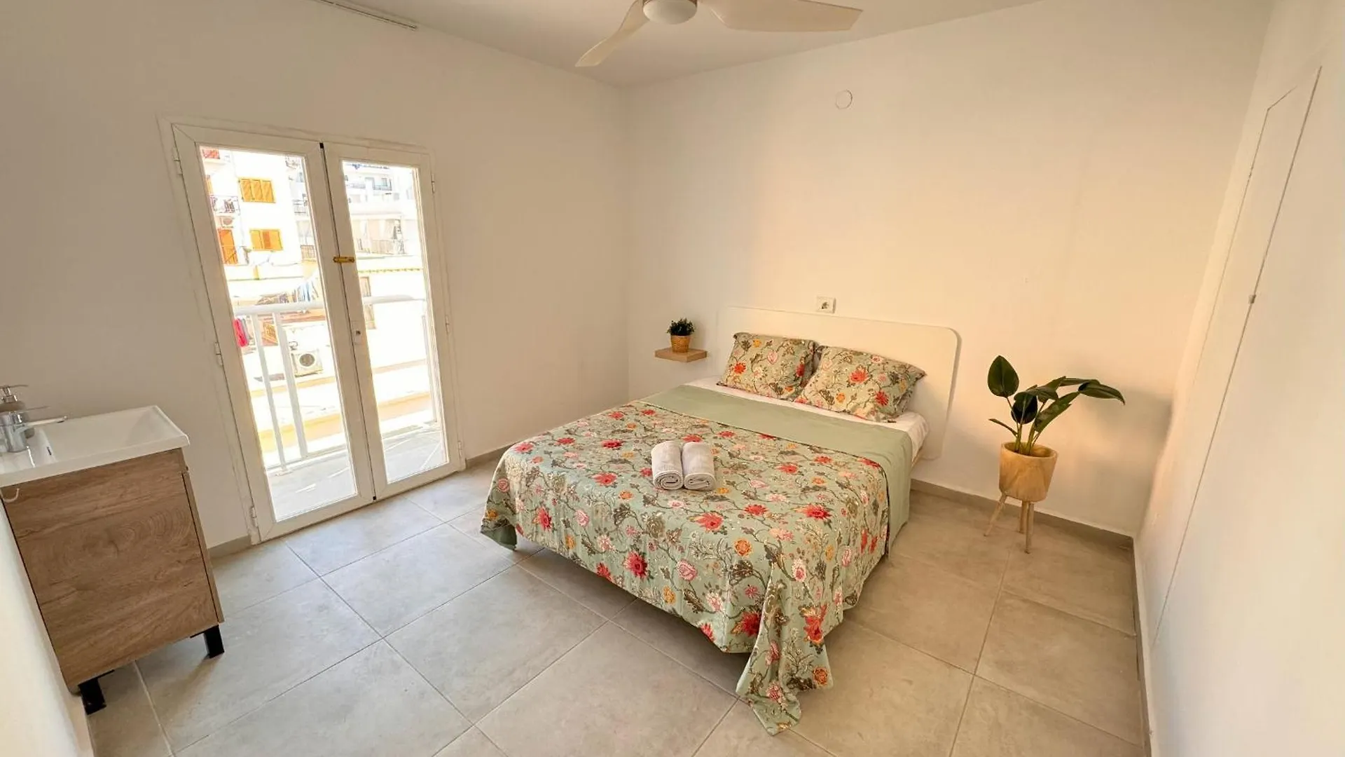 Cisne By Nest Hostel San Antonio  Guest house