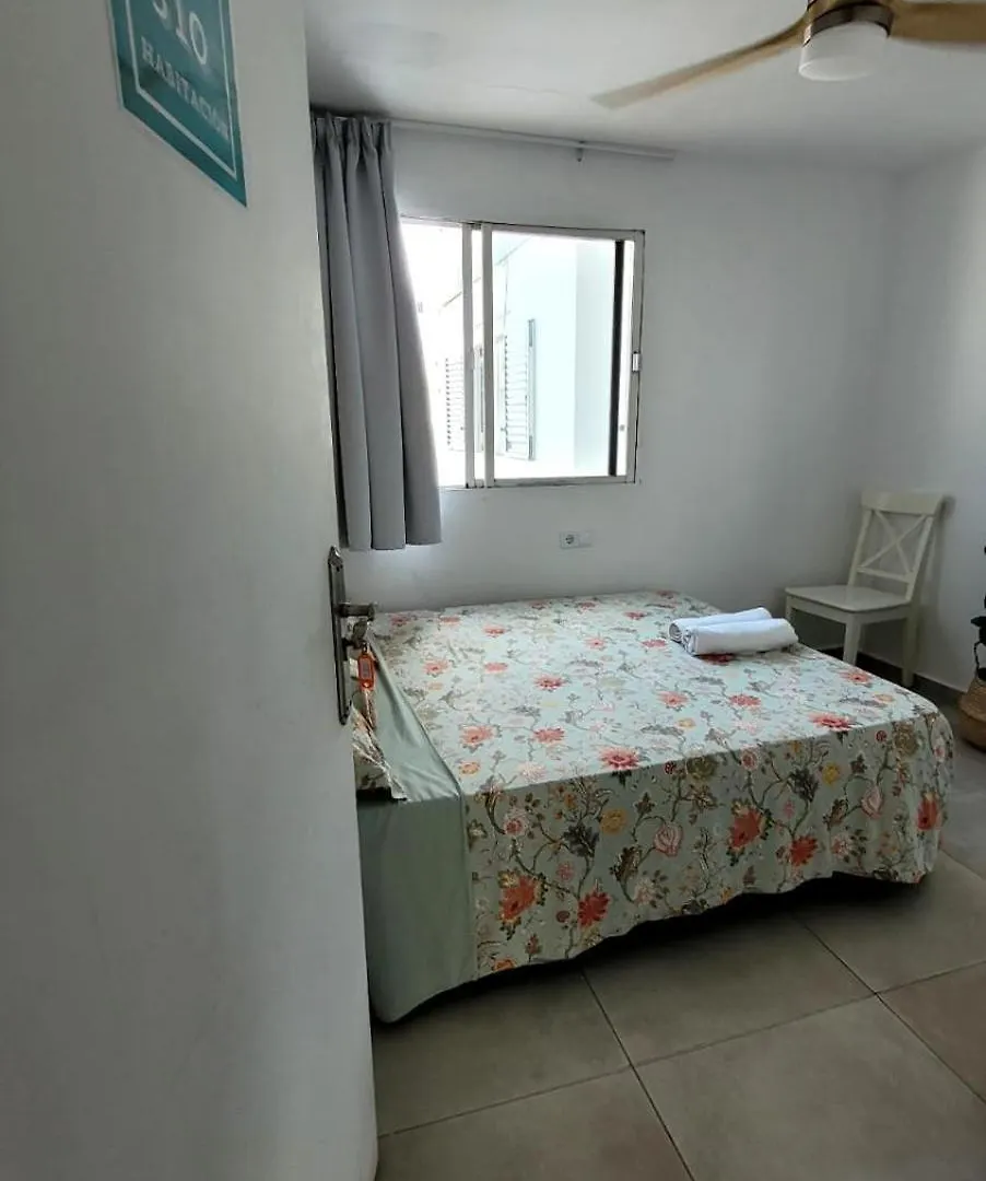 Cisne By Nest Hostel San Antonio  0*, San Antonio (Ibiza)