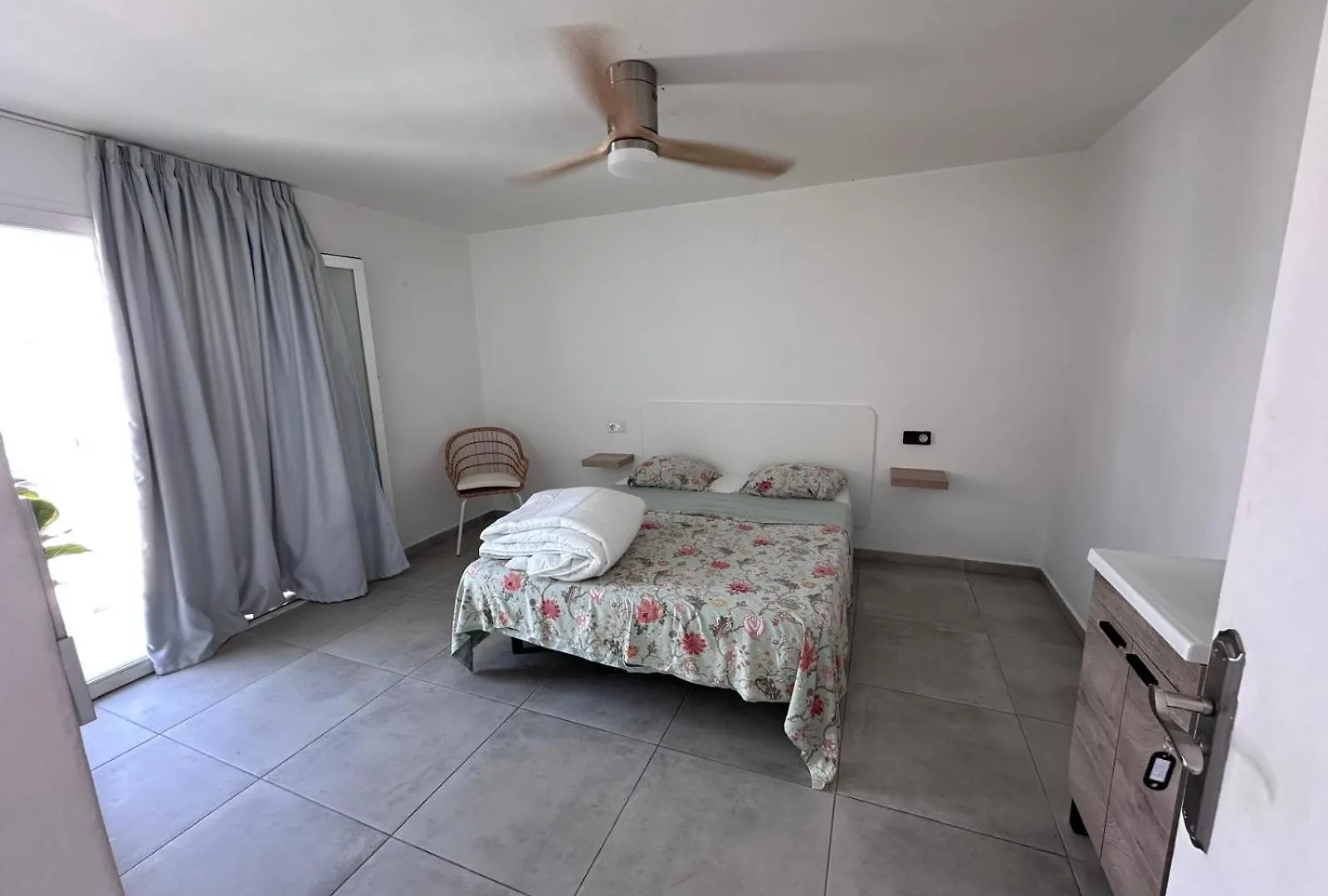 Cisne By Nest Hostel San Antonio  0*, San Antonio (Ibiza) Spain