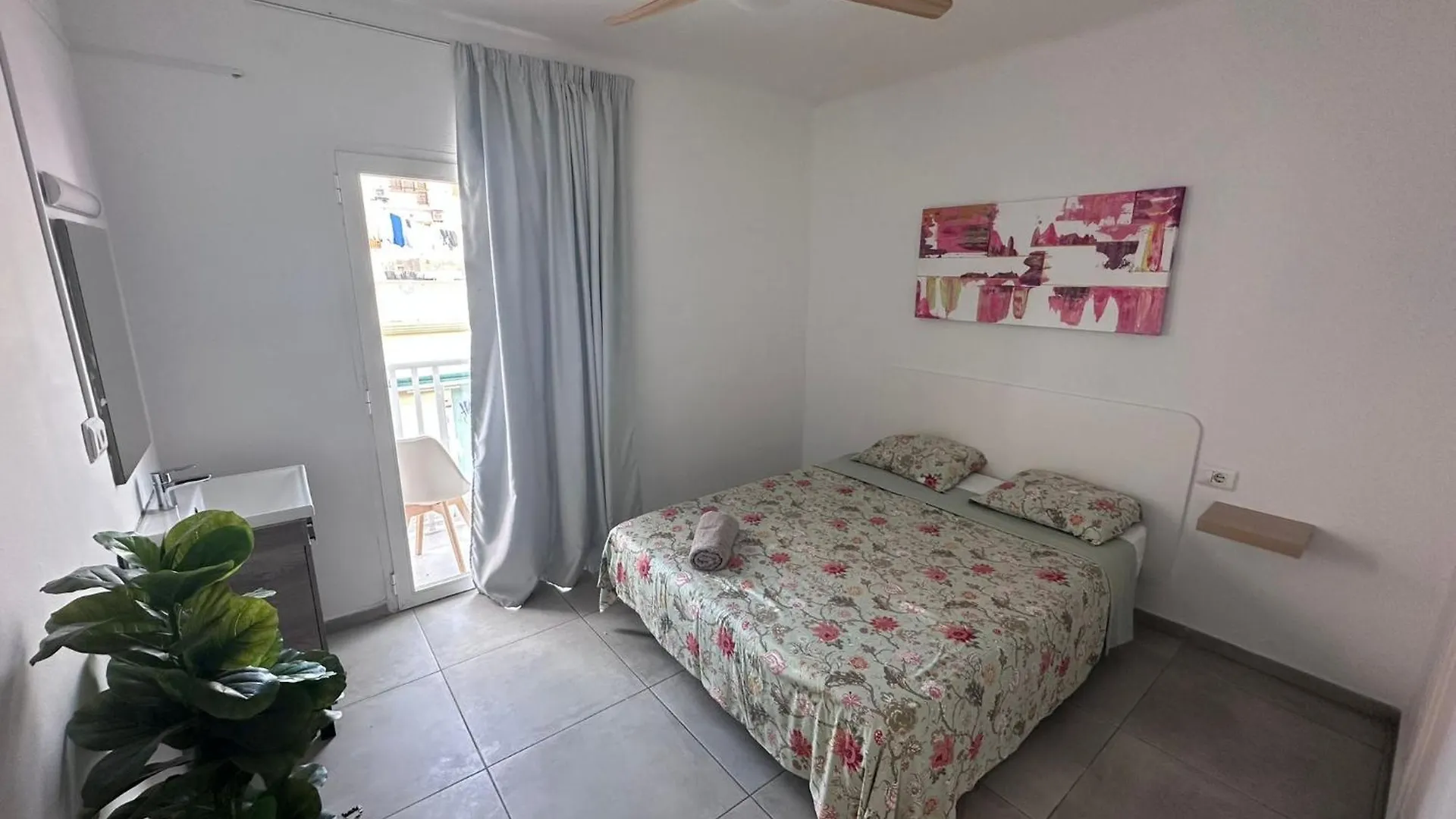 Guest house Cisne By Nest Hostel San Antonio  Spain