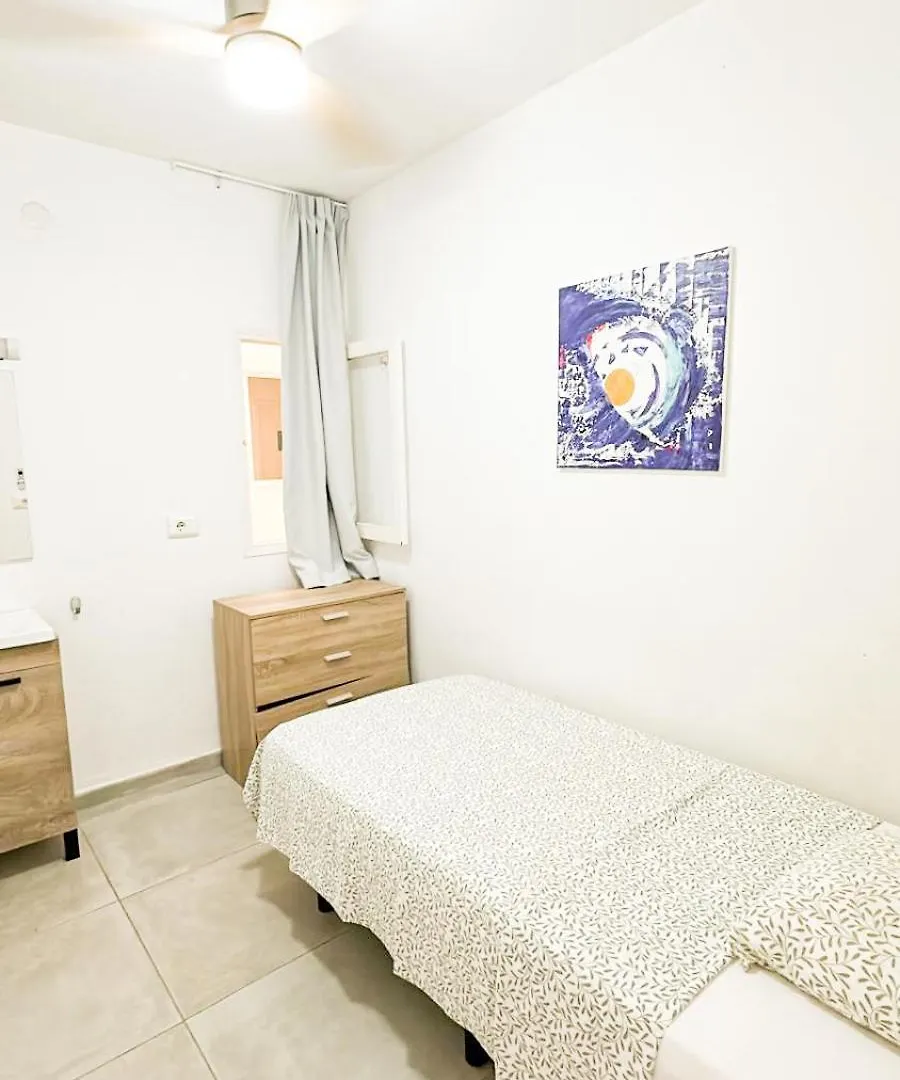 Cisne By Nest Hostel San Antonio  0*, San Antonio (Ibiza) Spanje