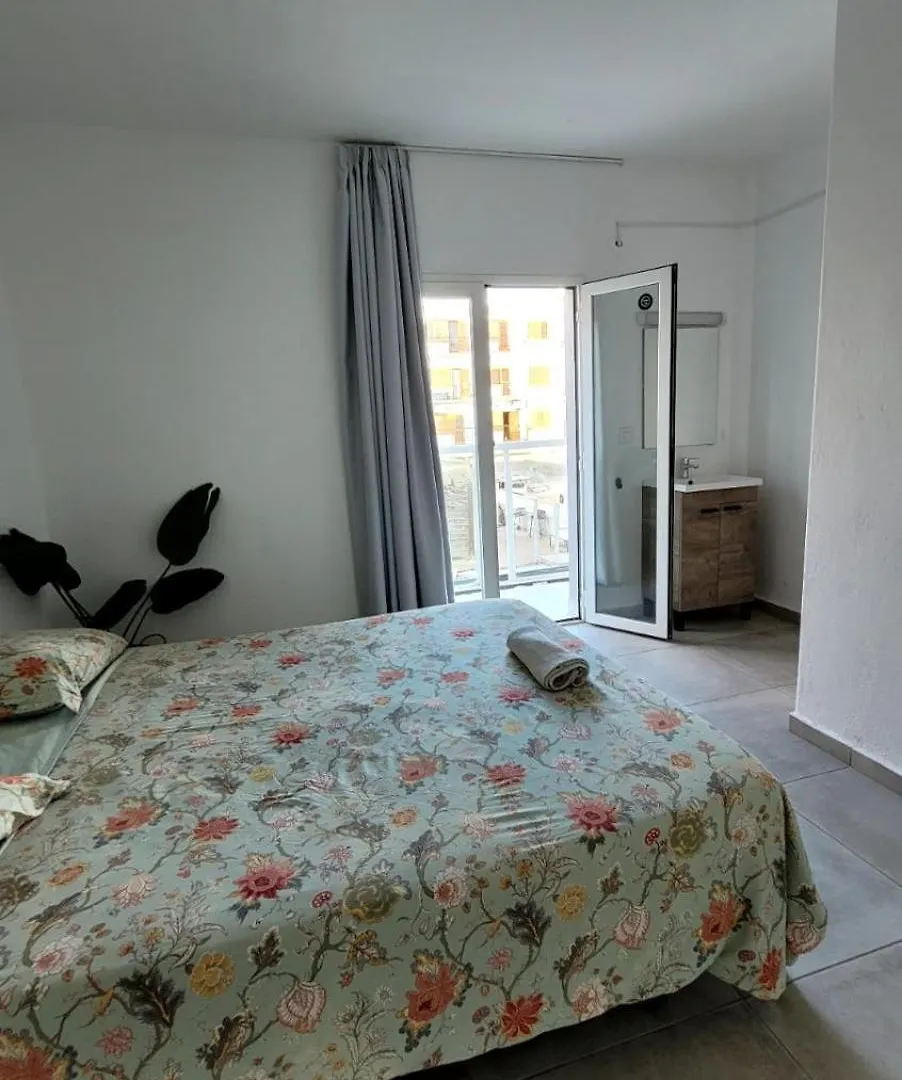 Cisne By Nest Hostel San Antonio Abad